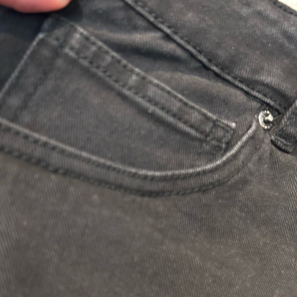 NWT Black Tape Size 24W Jeans Shorts - Picture 7 of 7